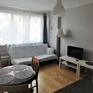 https://soneczna-kawalerka-w-dolnym-sopocie-blisko-morza.sopothotels.com